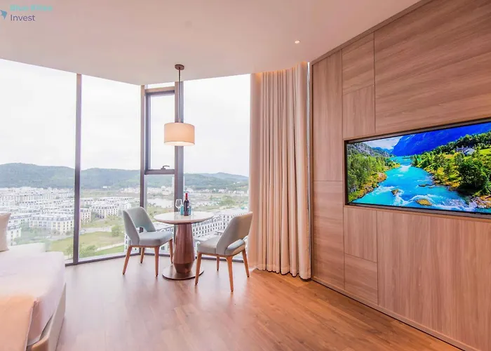 Alacarte Bay Ha Long