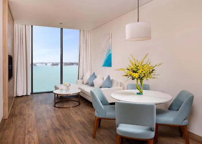 Alacarte Bay 5* Ha Long